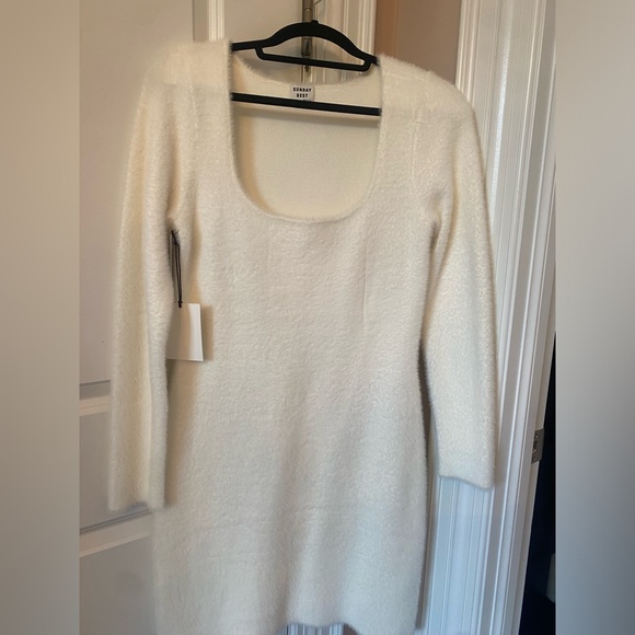 Brand: Aritzia, size: L, color: espace (white) - Picture 2 of 2